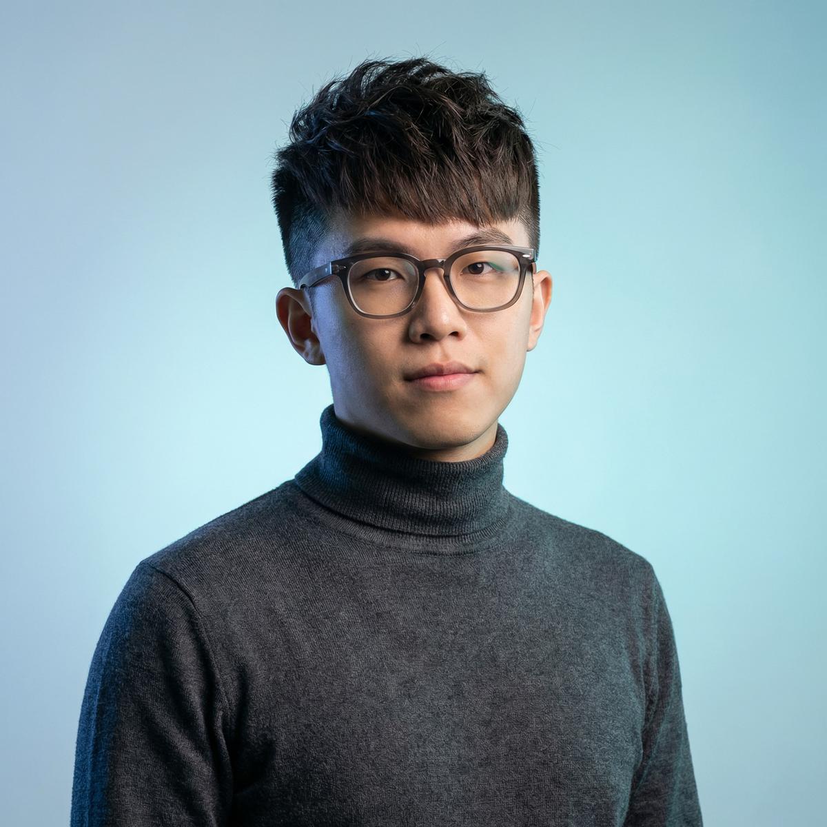 母狗创意总监张逸飞